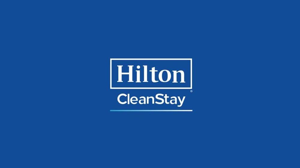 Hotel Hampton By Hilton Monterrey 3*